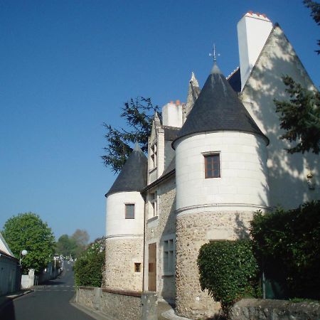 Manoir Du Rouvre Hotel Mettray Exterior foto
