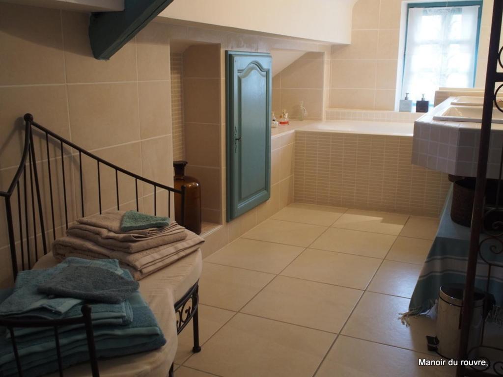 Manoir Du Rouvre Hotel Mettray Quarto foto